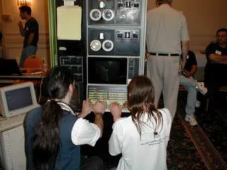 Bring Back the Blingee Era: Old-School Internet Trends Gen Z Is Secretly Reviving